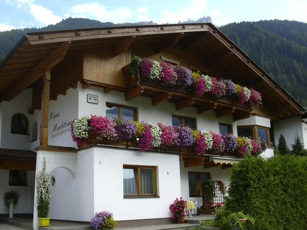 Haus Madeleine Apartment Neustift im Stubaital Luaran gambar